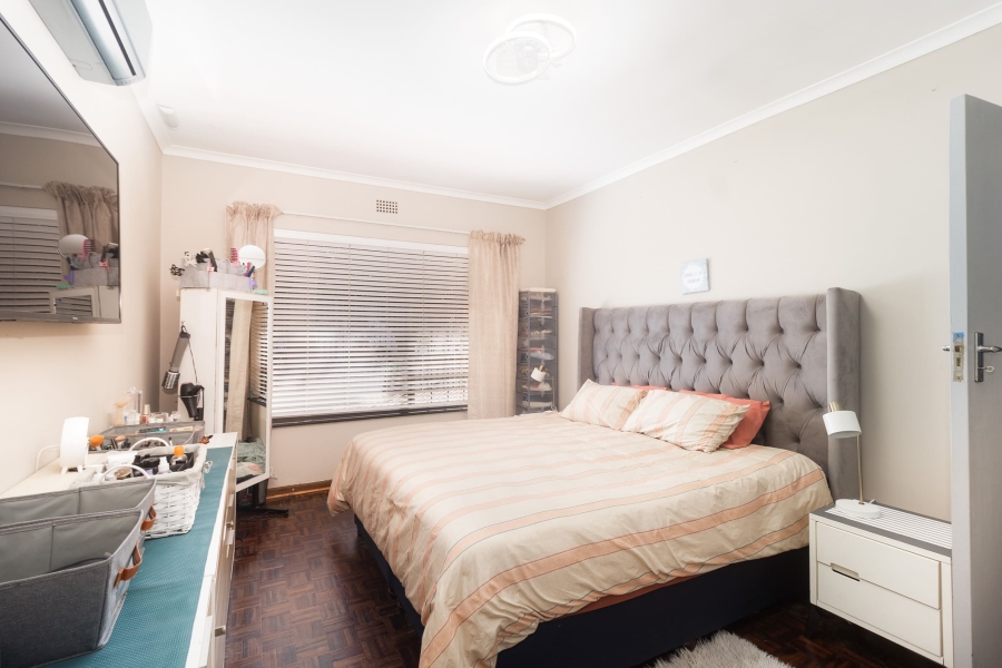 5 Bedroom Property for Sale in La Rochelle Western Cape